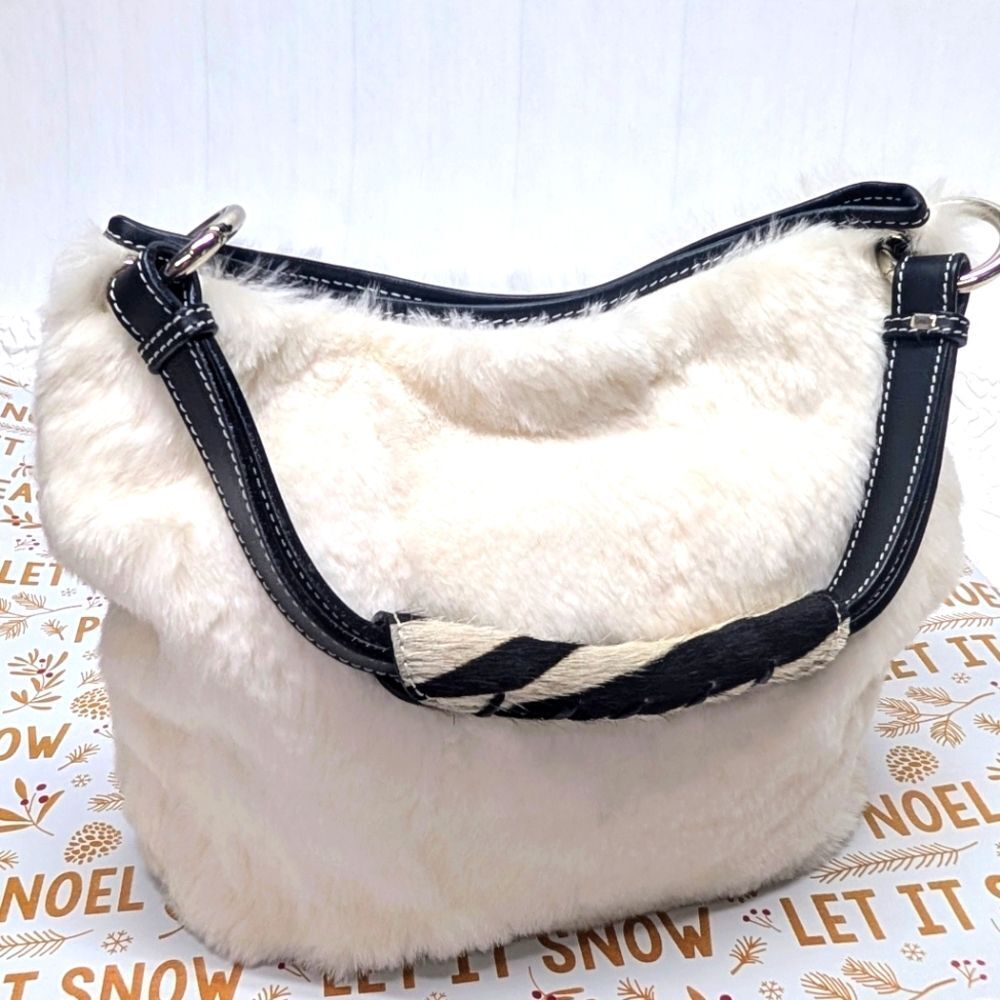 CASTELLARI | Rabbit Fur Made in Italy - Picture 13 of 14